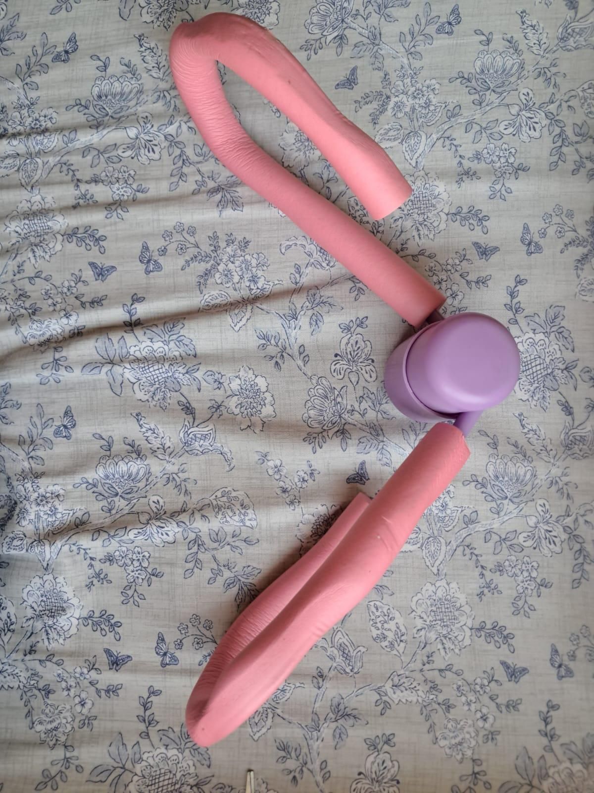 Gym Equipment Thigh Master
